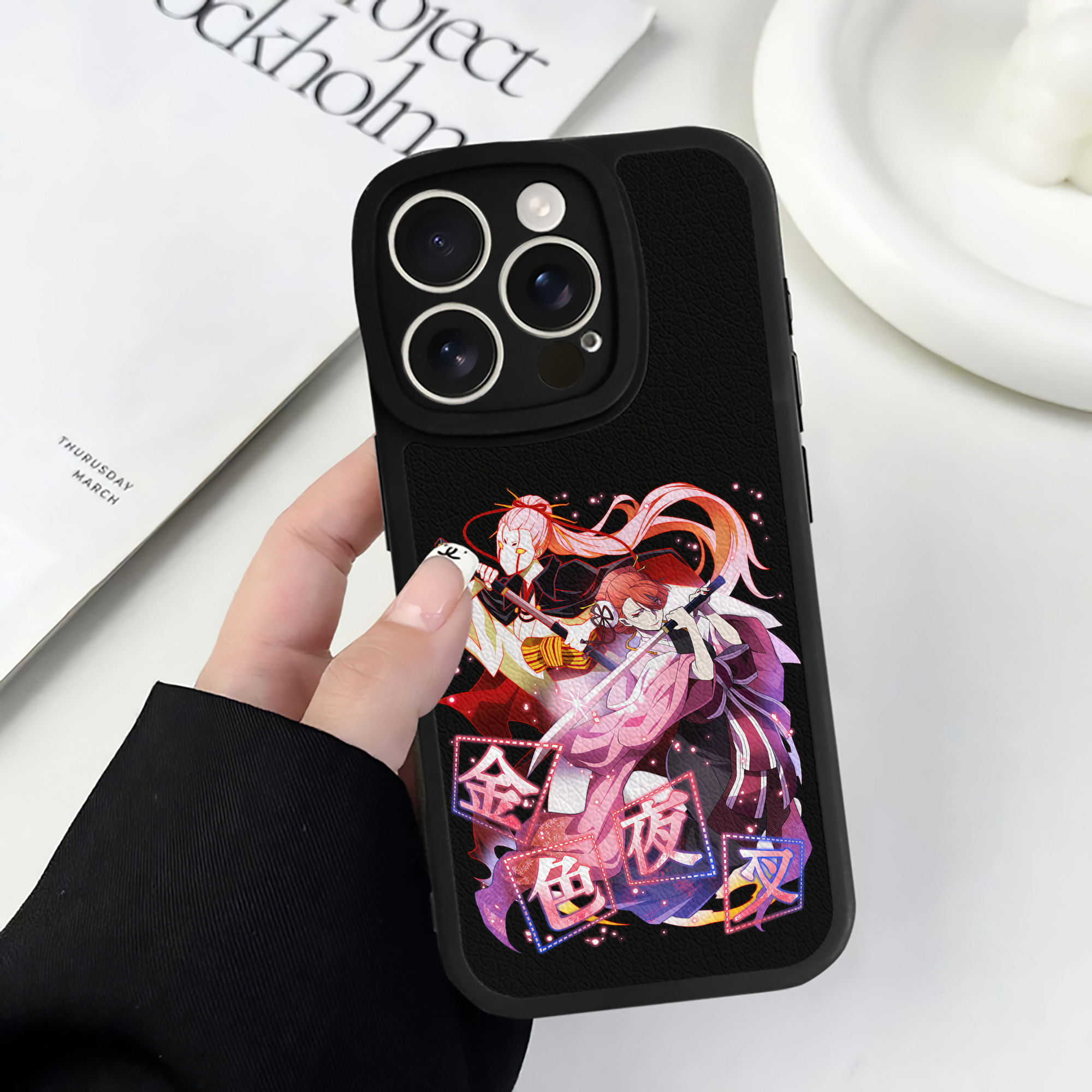 （画像用） 文豪ストレイドッグス Bungo Stray Dogs 【iPhone 16シリーズ対応】シリコンスマホケース（レザー調） 材質：シリコン